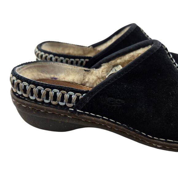 UGG Slip On Mules Clogs Womens 9 Black Suede Shearling Embroidered Bohemian Boho - Picture 2 of 10